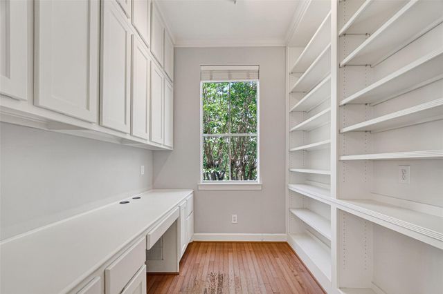 4502 Rose Street, Houston, TX 77007