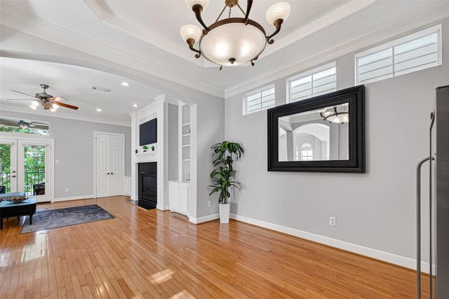 4502 Rose Street, Houston, TX 77007