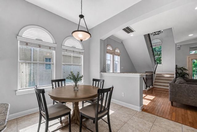 4502 Rose Street, Houston, TX 77007