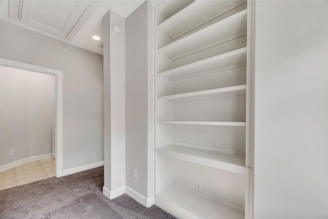 4502 Rose Street, Houston, TX 77007
