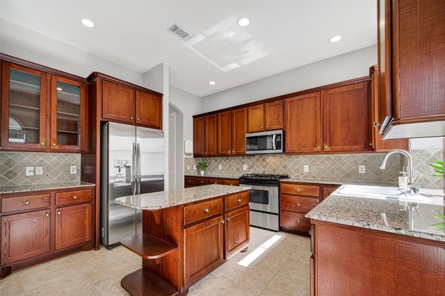 4502 Rose Street, Houston, TX 77007