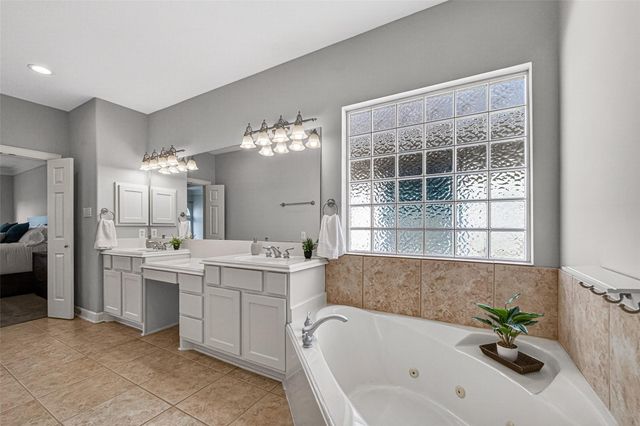 4502 Rose Street, Houston, TX 77007