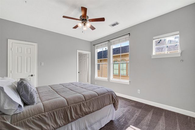 4502 Rose Street, Houston, TX 77007