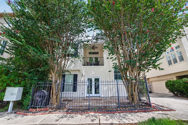 4502 Rose Street, Houston, TX 77007