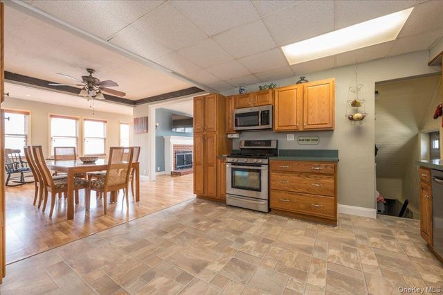 98 Melrose Avenue, Lynbrook, NY 11563
