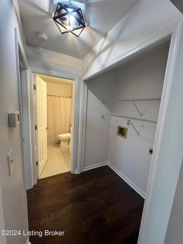 10430 Going Ct, Louisville, KY 40241