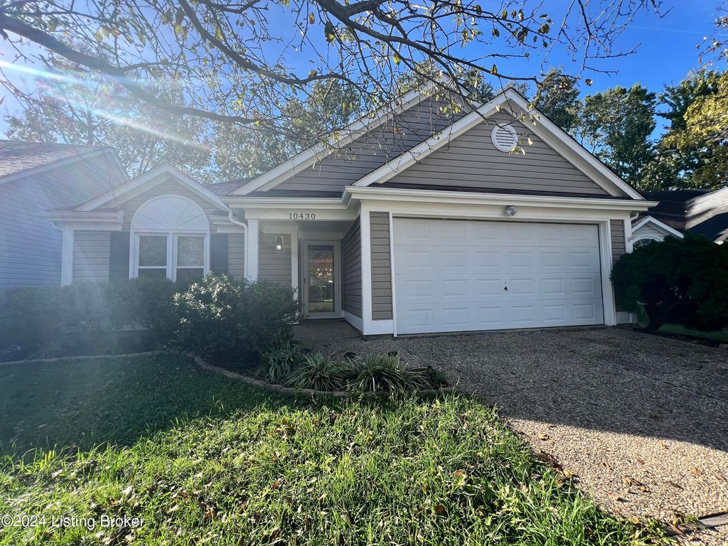 10430 Going Ct, Louisville, KY 40241
