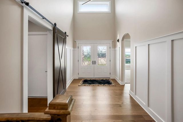 1 S Buffalo Ridge Court, Lake Winnebago, MO 64034