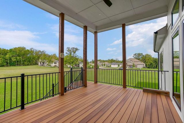 1 S Buffalo Ridge Court, Lake Winnebago, MO 64034