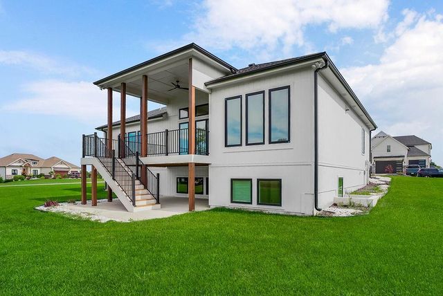 1 S Buffalo Ridge Court, Lake Winnebago, MO 64034