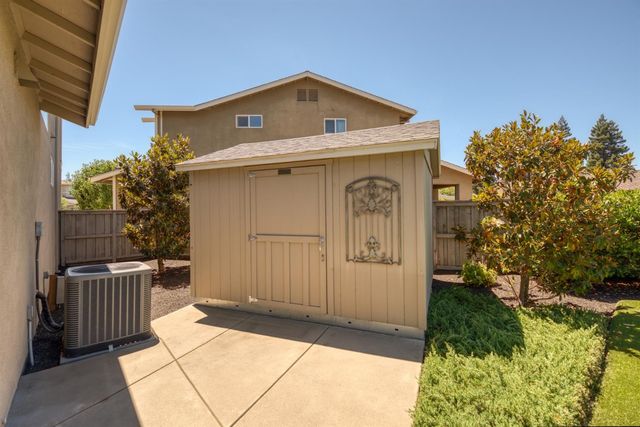 1841 Giardino Way, Modesto, CA 95355