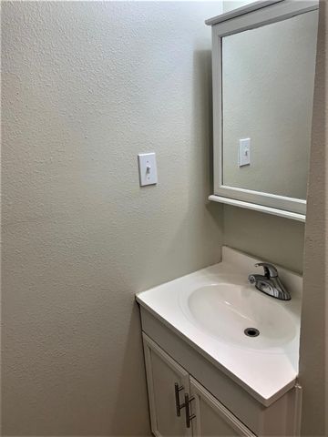 11991 Maple Street, Terrell, TX 75160