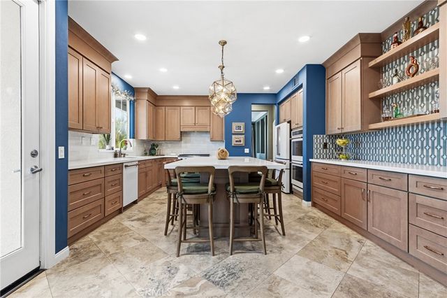 33024 Paoli Court, Temecula, CA 92592