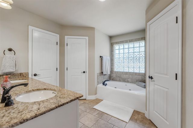 4224 Little Rock Court, College Station, TX 77845