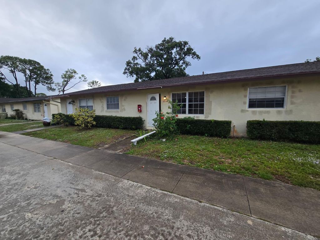 3882 Dale Road, Palm Springs, FL 33406