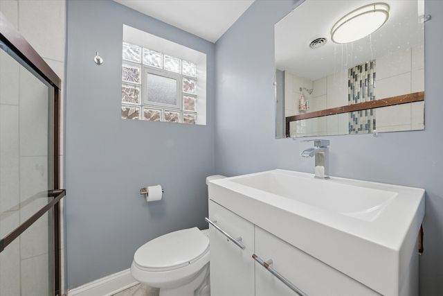 7919 S Wentworth Avenue, Chicago, IL 60620