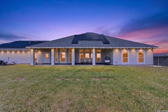 2234 Loxley Dr, Corpus Christi, TX 78415