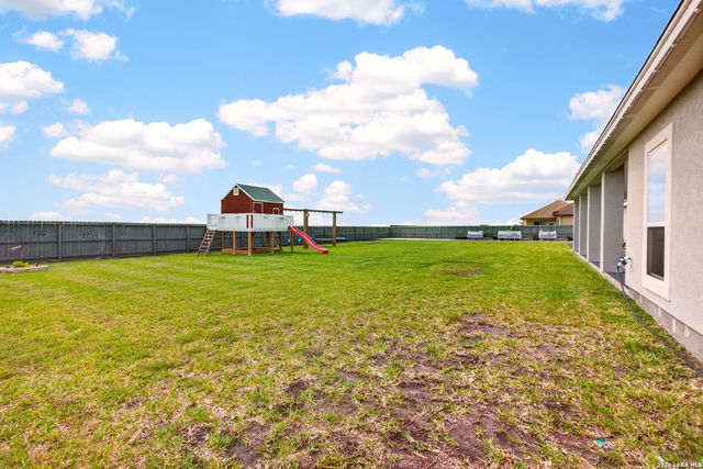 2234 Loxley Dr, Corpus Christi, TX 78415