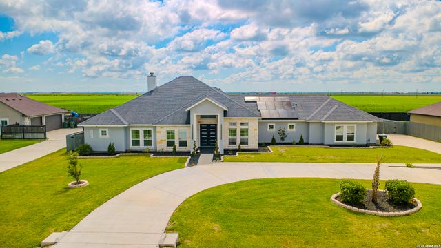 2234 Loxley Dr, Corpus Christi, TX 78415