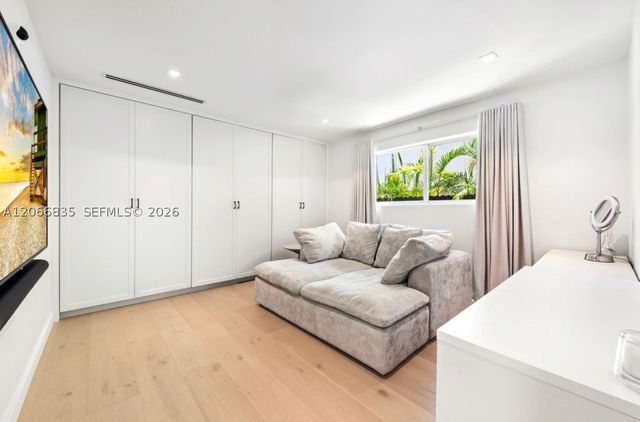 5711 Michelangelo St, Coral Gables, FL 33146