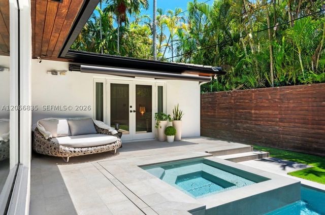 5711 Michelangelo St, Coral Gables, FL 33146