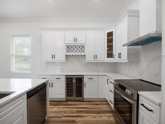 611 ELM STREET, Safety Harbor, FL 34695
