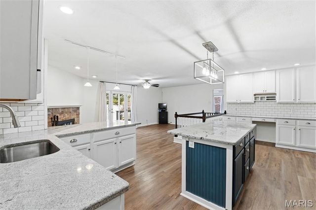 3771 Baville Court, Florissant, MO 63034