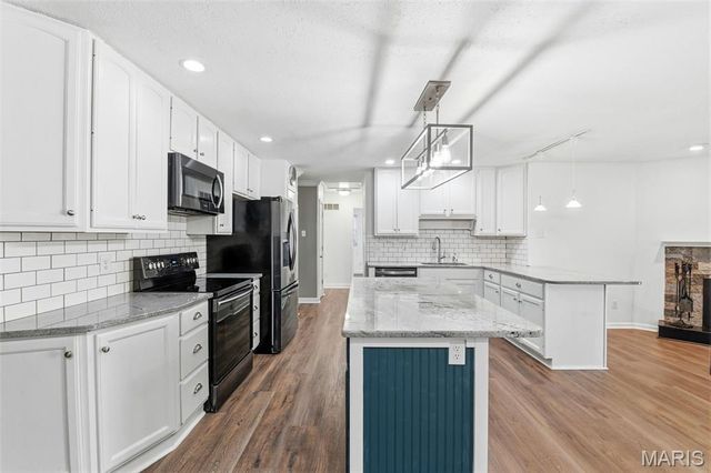 3771 Baville Court, Florissant, MO 63034