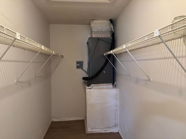 5800 FERNLEY Drive W 17, West Palm Beach, FL 33415