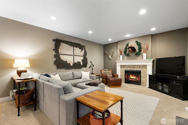 9204 234th Place SW, Edmonds, WA 98020