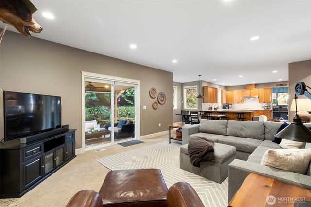 9204 234th Place SW, Edmonds, WA 98020