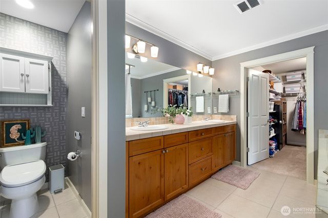 9204 234th Place SW, Edmonds, WA 98020