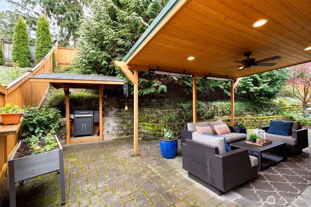 9204 234th Place SW, Edmonds, WA 98020