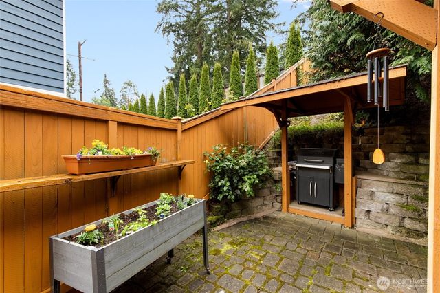 9204 234th Place SW, Edmonds, WA 98020