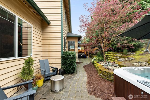 9204 234th Place SW, Edmonds, WA 98020
