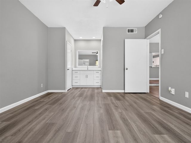 817 Pebble Beach Drive, Garland, TX 75043
