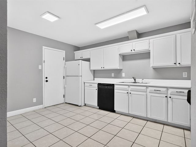 817 Pebble Beach Drive, Garland, TX 75043