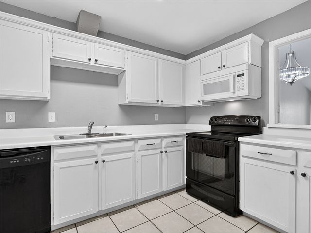 817 Pebble Beach Drive, Garland, TX 75043