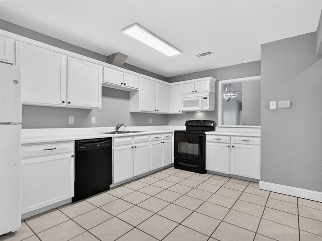 817 Pebble Beach Drive, Garland, TX 75043