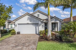 10009 SW Trumpet Tree Circle, Port St Lucie, FL 34987