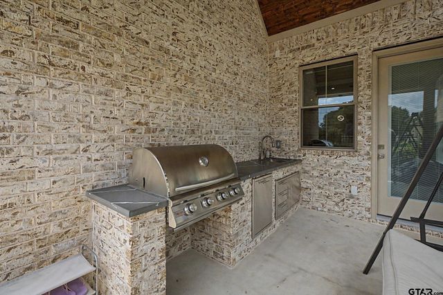 7317 Lake Pointe Cove, Tyler, TX 75703