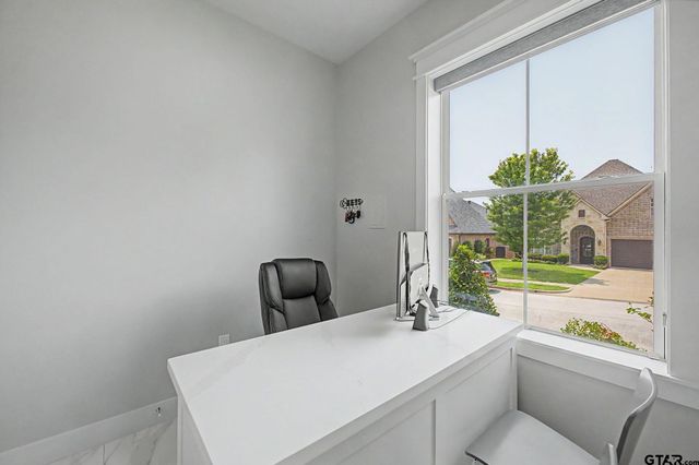 7317 Lake Pointe Cove, Tyler, TX 75703