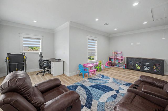 7317 Lake Pointe Cove, Tyler, TX 75703