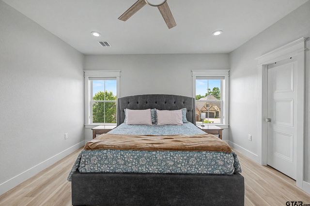 7317 Lake Pointe Cove, Tyler, TX 75703