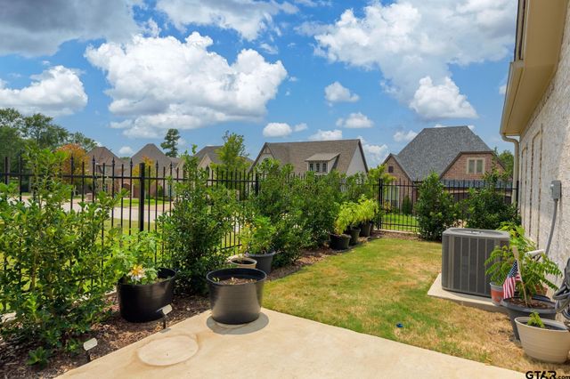 7317 Lake Pointe Cove, Tyler, TX 75703
