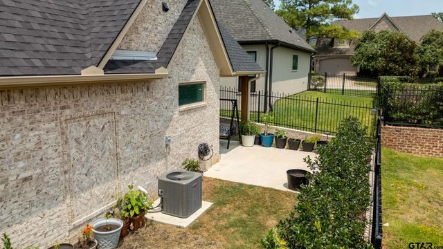7317 Lake Pointe Cove, Tyler, TX 75703