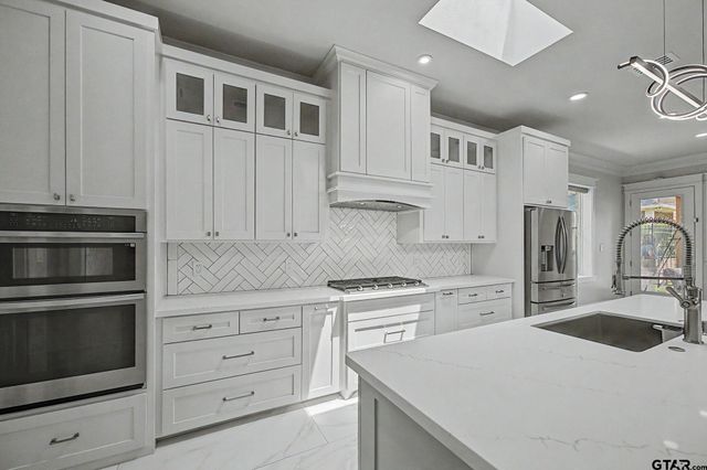 7317 Lake Pointe Cove, Tyler, TX 75703