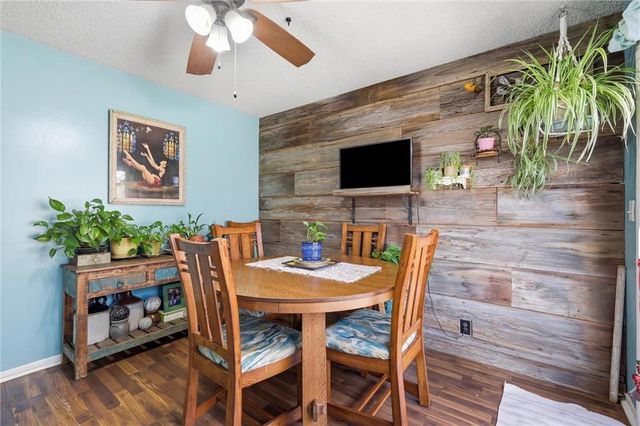 4709 NW Gleason Road, Kansas City, MO 64151