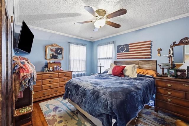 4709 NW Gleason Road, Kansas City, MO 64151