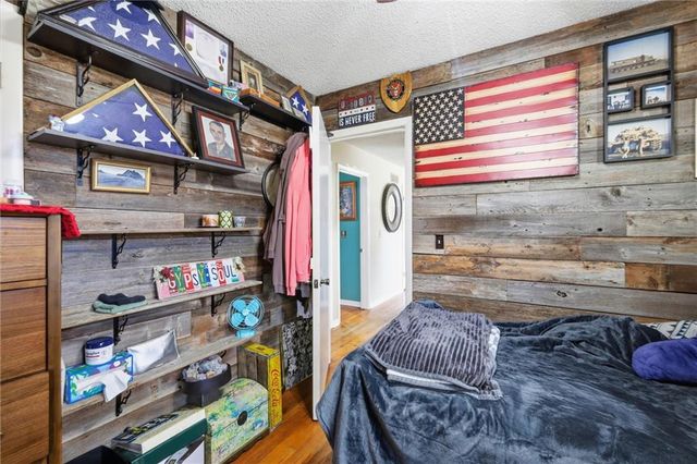 4709 NW Gleason Road, Kansas City, MO 64151